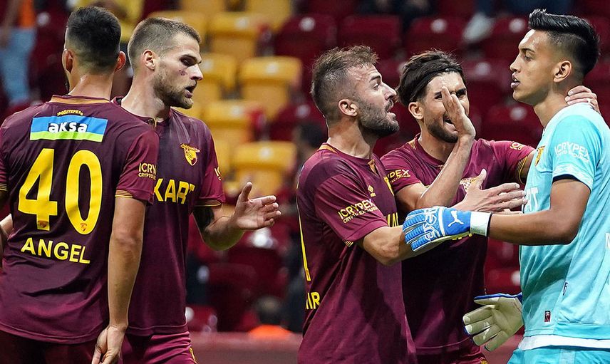 Galatasaray Maçında Hatalı Gol Yiyen İrfan Can Eğribayat Şike İddialarına Yanıt Verdi!