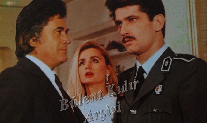 Aralarına Para Girdi Yeşilçam Yıldızı Oğlunu Bir Kalemde Sildi!
