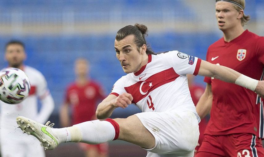 Chelsea, Leicester City formasını terleten Çağlar Söyüncü'yü transfer etmek istiyor!