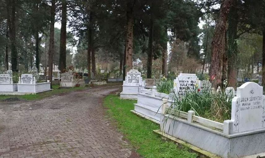 Çığlık sesleri gelince mezarın içini açtılar