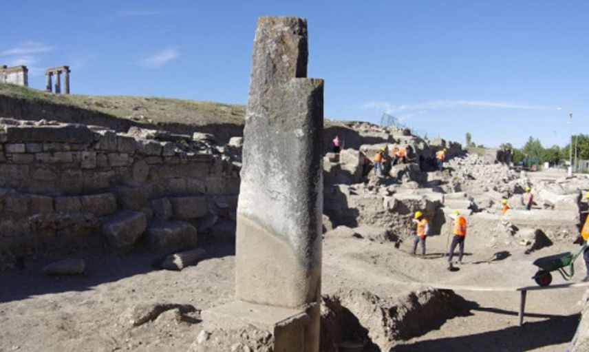 Kütahya'da Bir İlginç Olay! Gören Bir Daha Bakıyor