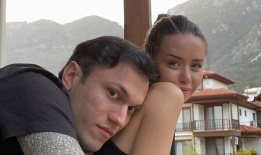 Alemin Kralı dizisinin Ahsen'i Yağmur Ün'den müjdeli haber geldi kocası 'ailecek' pozuyla duyurdu