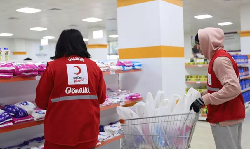 Kızılay deprem bölgesinde sosyal market uygulamasını başlattı: İhtiyacı olan herkes ücretsiz alabilecek