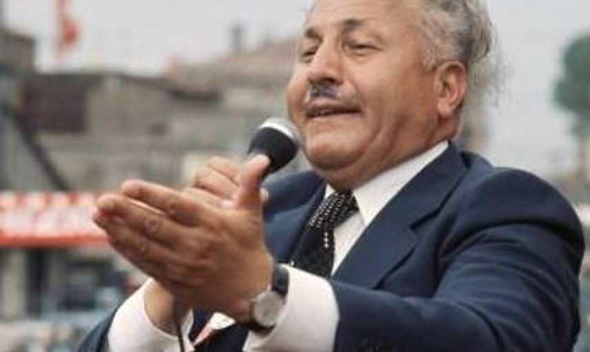 Prof. Dr. Necmettin Erbakan Kimdir?
