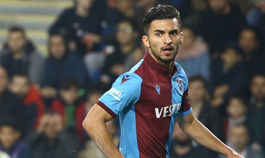 Şampiyon Trabzonspor'un futbolcusu Hüseyin Türkmen, Çaykur Rizespor'a transfer oluyor!