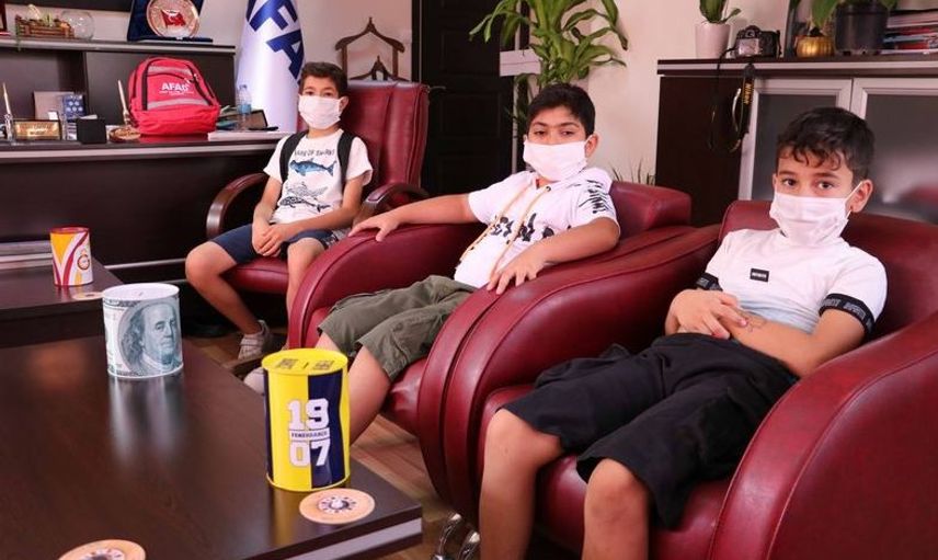 Diyarbakırlı 4 Çocuktan Duygulandıran Hareket