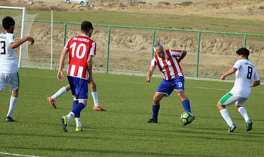 Şerif Kunt 72 Yaşında Yeni Takımına Transfer Oldu!