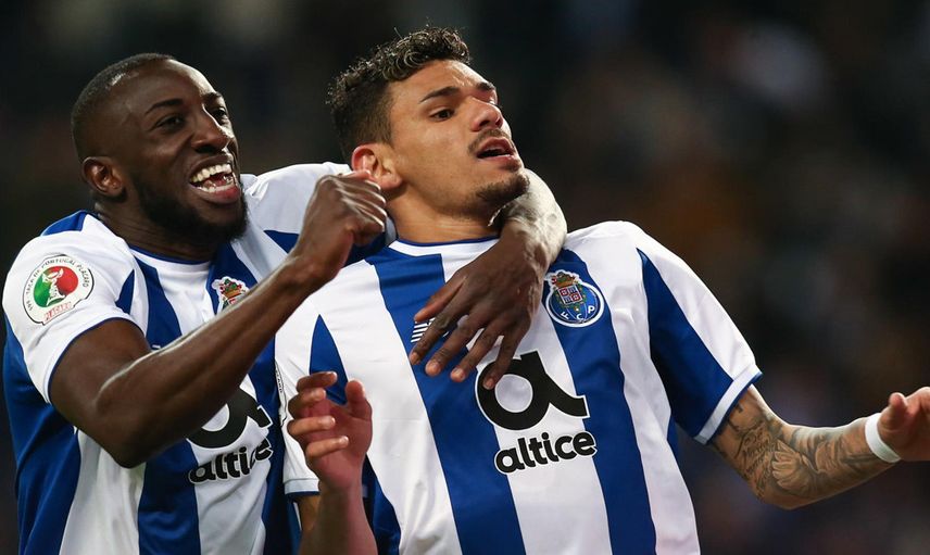 Fenerbahçe Tiquinho Soares'i Transfer Etmek İstiyor!