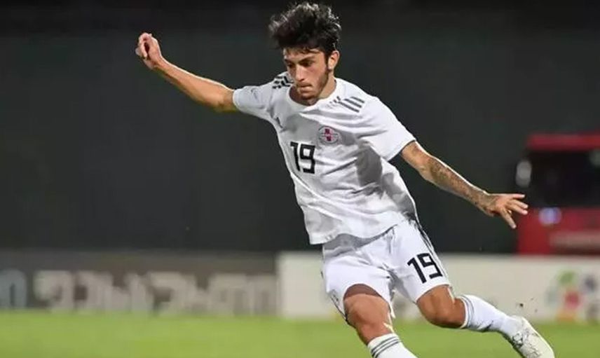 Trabzonspor'un Transfer Etmek İstediği Irakli Azarovi Takımına Rest Çekti!
