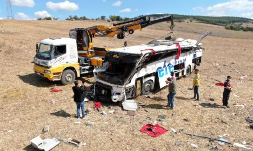 Balıkesir Kazasında Mucize Kurtuluş: Burnu Bile Kanamadı!