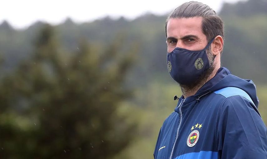 Volkan Demirel Fenerbahçe'den Ayrıldı!