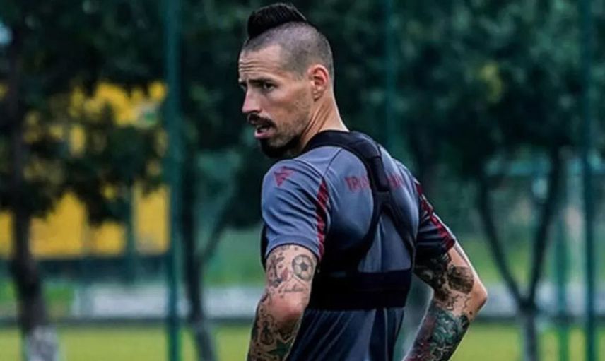 Trabzonsporlu Marek Hamsik şampiyonluk kutlamalarında taraftarlarına sürpriz yapacağını açıkladı