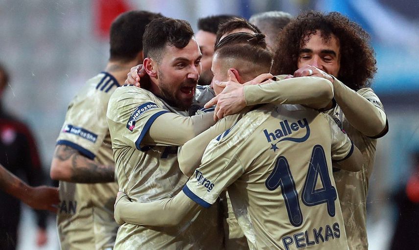 Fenerbahçe Başkanı Ali Koç'tan Sinan Gümüş Kararı!