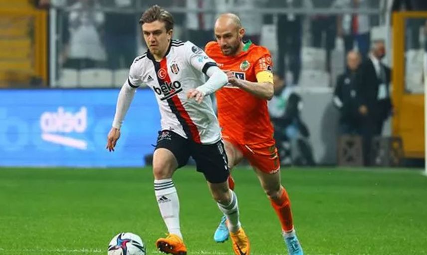 Lyon Beşiktaş'tan Rıdvan Yılmaz'ı transfer etmek istiyor!