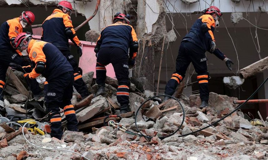 99 yılındaki büyük Marmara depremi felaketinin 23. senesine özel 23 acı görüntü!