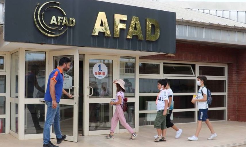 Diyarbakırlı 4 Çocuktan Duygulandıran Hareket