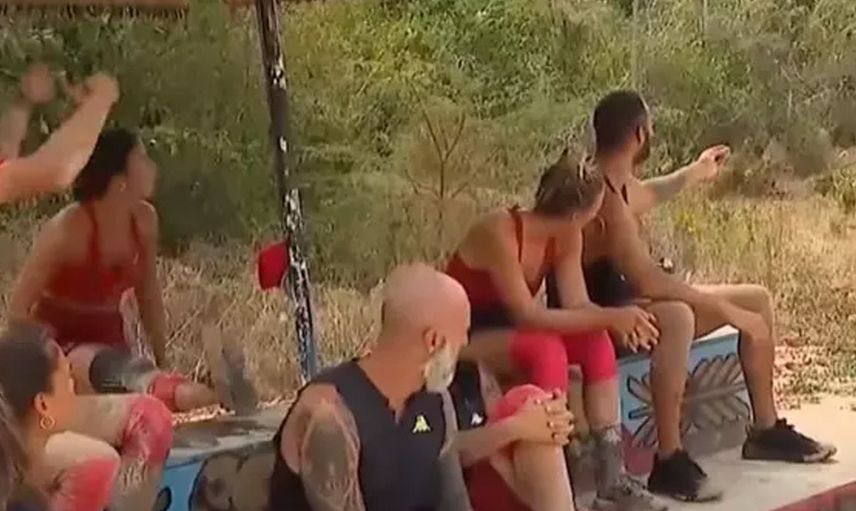 Survivor'da o anlar ekranlara verilmedi: Sercan'ın Nefise'ye yaptığı teklif ortalığı karıştırdı!