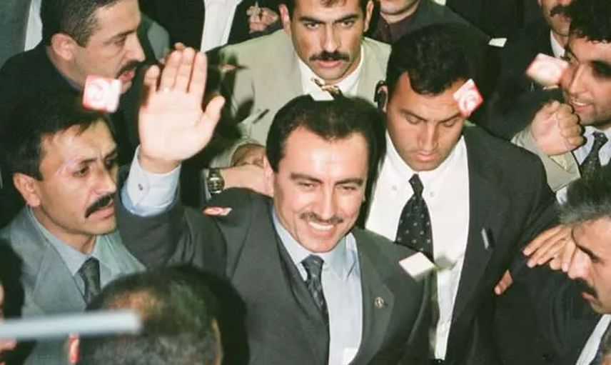 Yiğit dava adamı Muhsin Yazıcıoğlu vefatının 13. yıl dönümünde çok özel arşiv fotoğraflarıyla anıldı