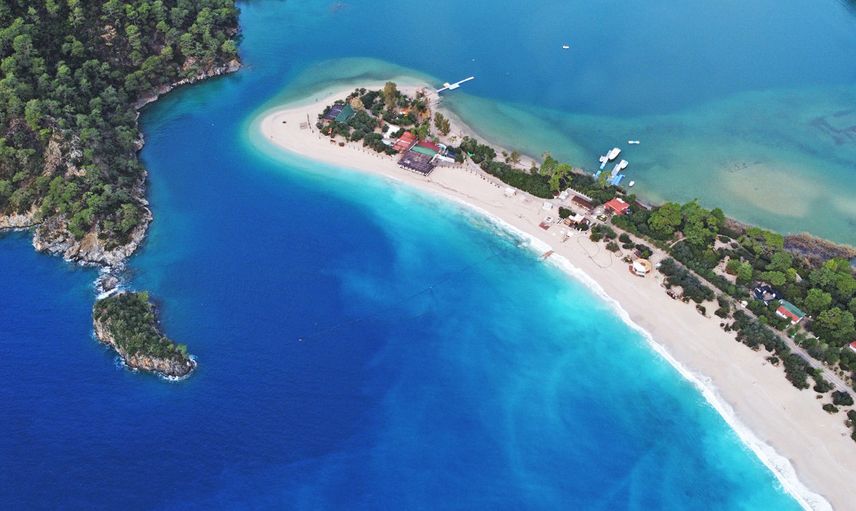 Ölüzdeniz’in rengi değişti! Görenler şok oldu