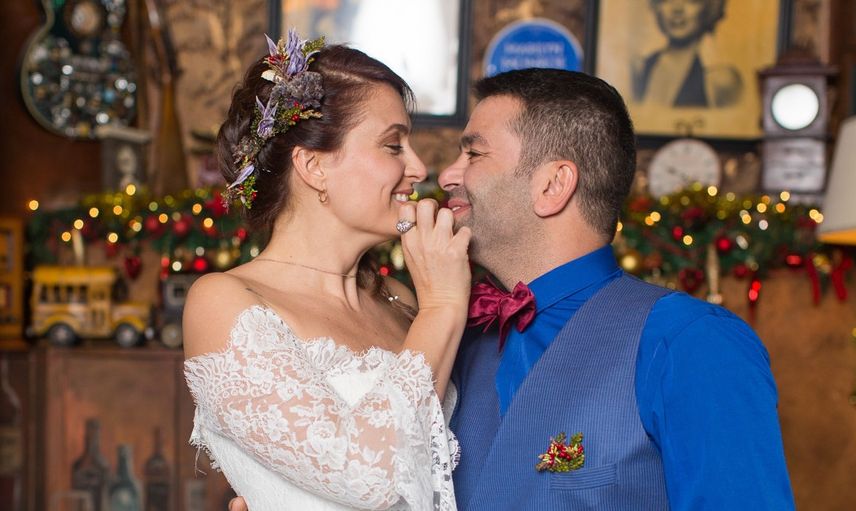 8 yıllık evlilik 15 dakikada bitmişti: Ceyda Düvenci Bülent Şakrak'ı unuttu! İşte yeni aşkı...