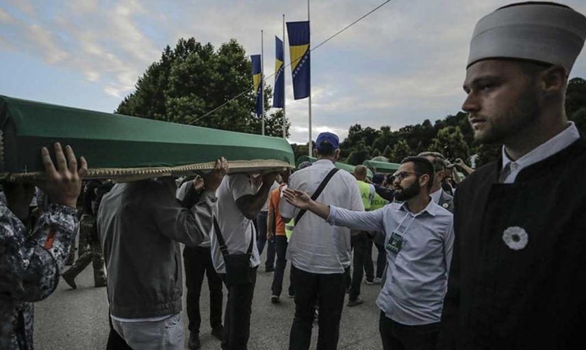Boşnak halkının 27 senedir kanayan yarası: Srebrenitsa soykırımı!  85 toplu mezar bulundu