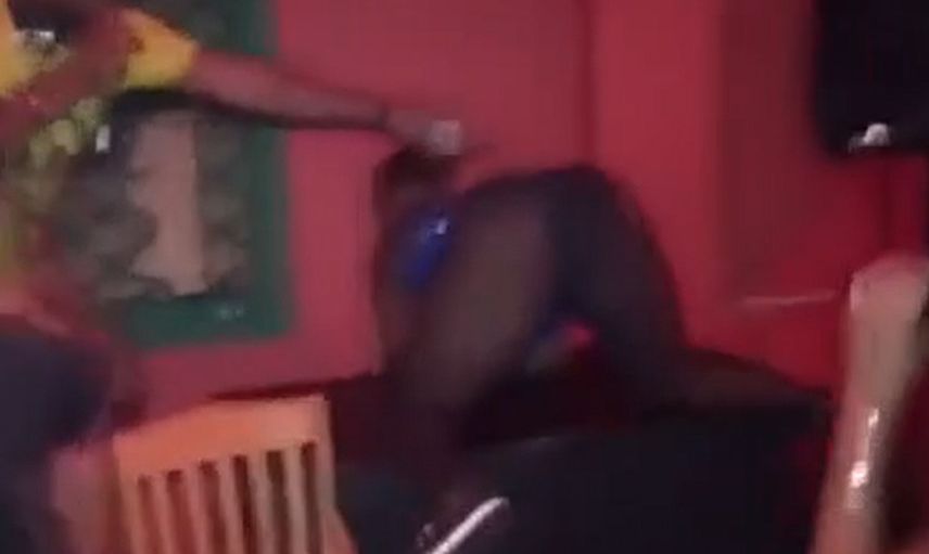 Afrika’da korkunç olay! Kucak dansı yaparken kalçası alev aldı