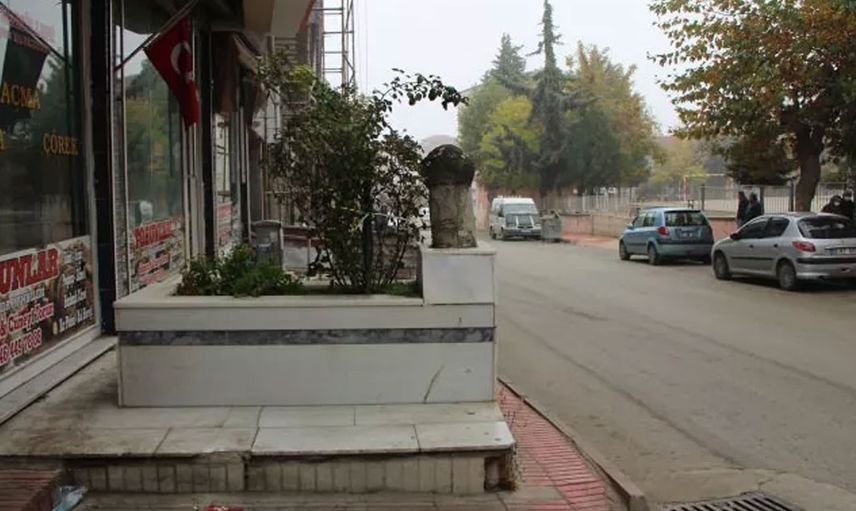 MEZARLAR YÖRE HALKI TARAFINFAN BÜYÜK İLGİ GÖRÜYOR