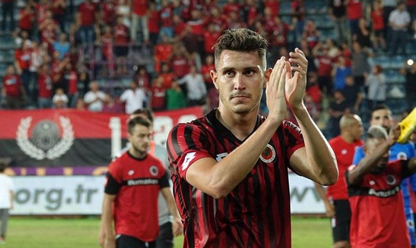 Trabzonspor, Roma Forması Giyen Mert Çetin'i Transfer Etmek İstiyor!