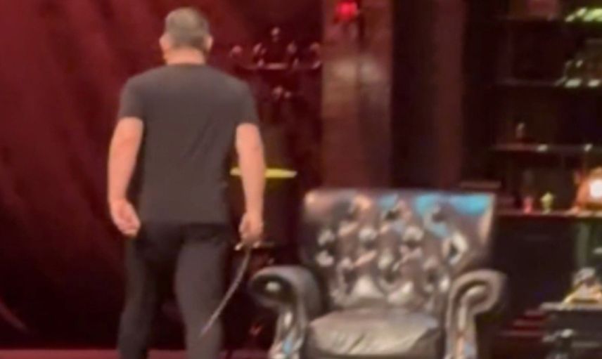 Cem Yılmaz seyirciye sinirlenip sahneyi terk etti! Ünlü komedyenden ilk açıklama geldi