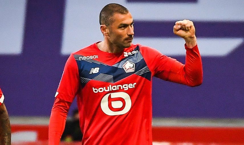 Burak Yılmaz, Lille’den Ayrılmayacak!