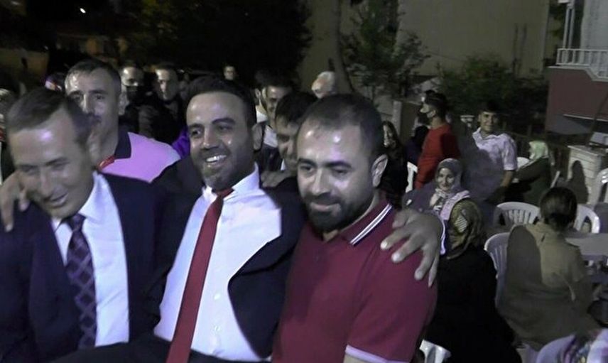 Amasya’da damat eğlencesinde yumurtalı saldırı