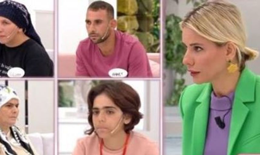 Esra Erol'un Programında Şaşırtan Olay! Zihinsel Engelli 19 Yaşındaki Kızı Kaçırarak Resmi Nikah Kıydı