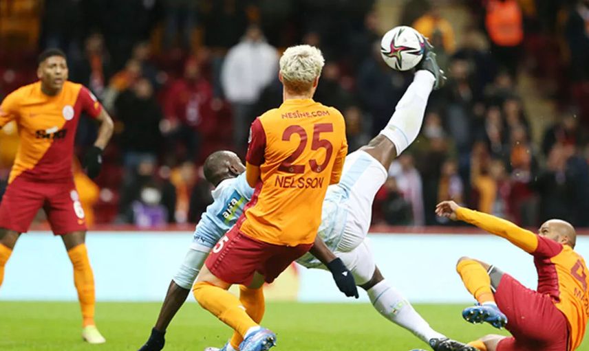 Beşiktaş, Başakşehir'den Stefano Okaka'yı Transfer Etmek İstiyor!