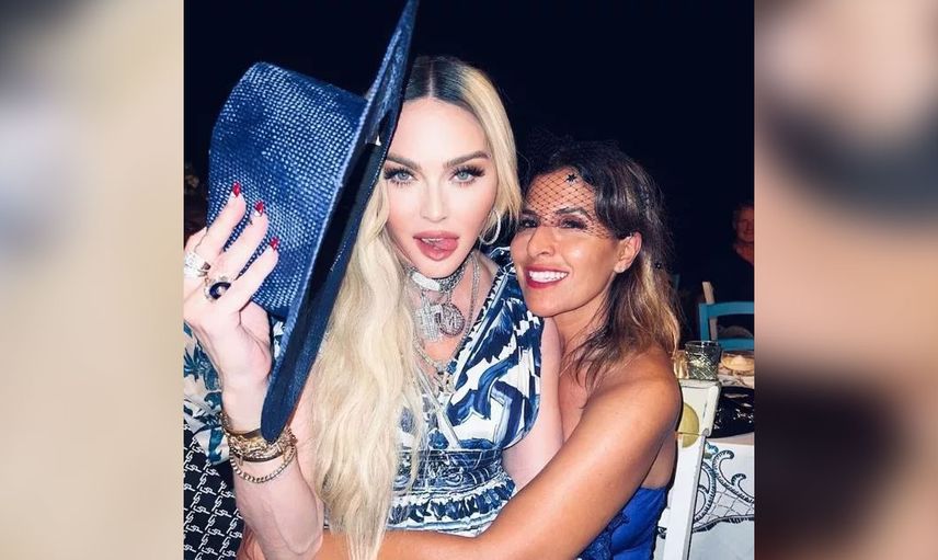 Dünyaca ünlü şarkıcı Madonna 64. yaş gününü kadın arkadaşlarıyla dudak dudağa kutladı!