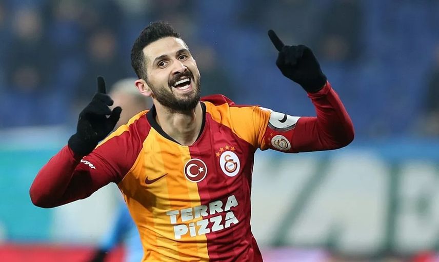 Alanyaspor, Emre Akbaba'yı Transfer Ettiğini Açıkladı