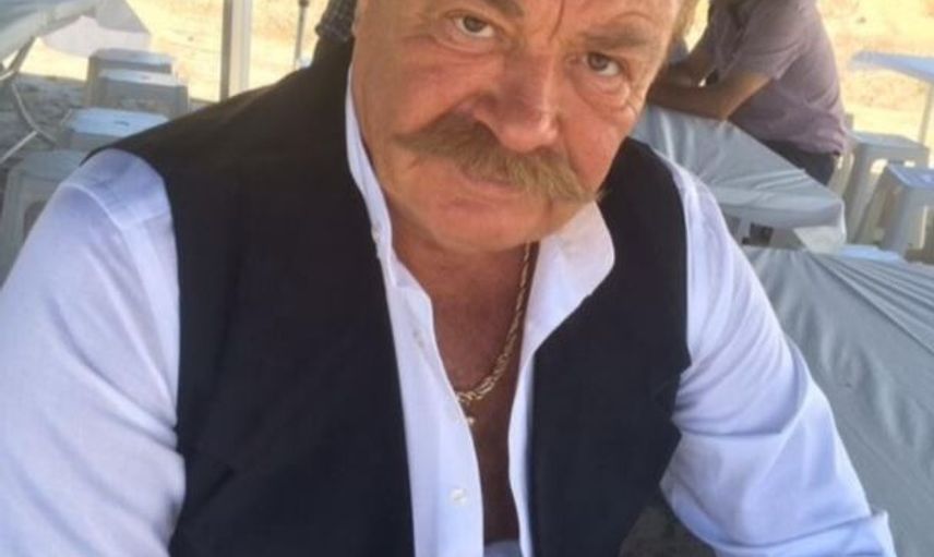 Nuri Alço Eşi Burcu Sezginoğlu ile Çeşme'de Tatilde