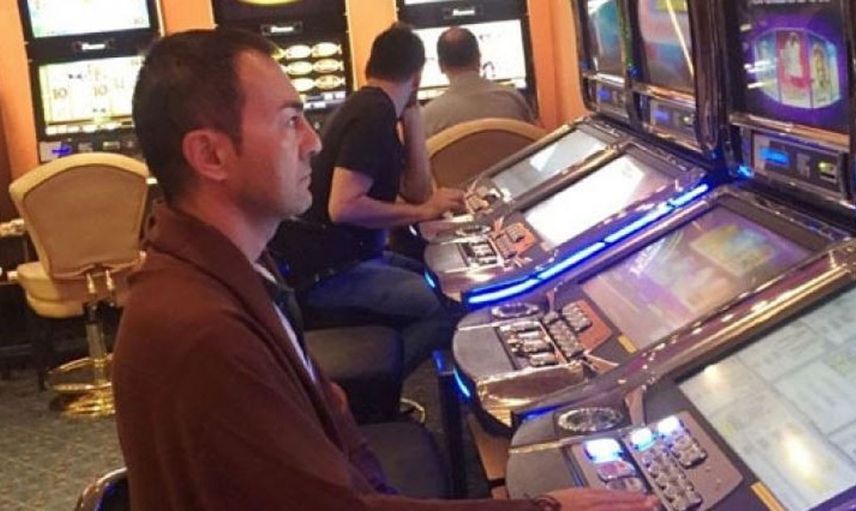 Kumar batağına düşen ünlüler