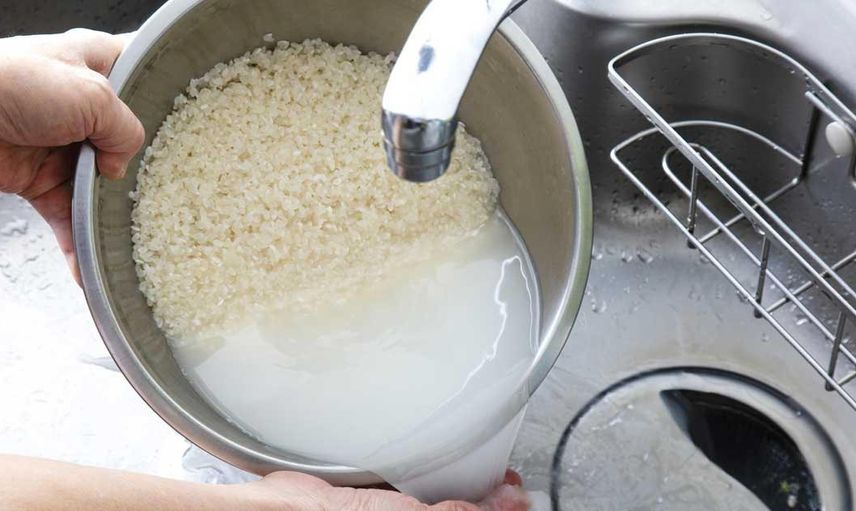 10 gün boyunca saçına pirinç suyu döktü çıkan sonuca kendisi bile inanamadı