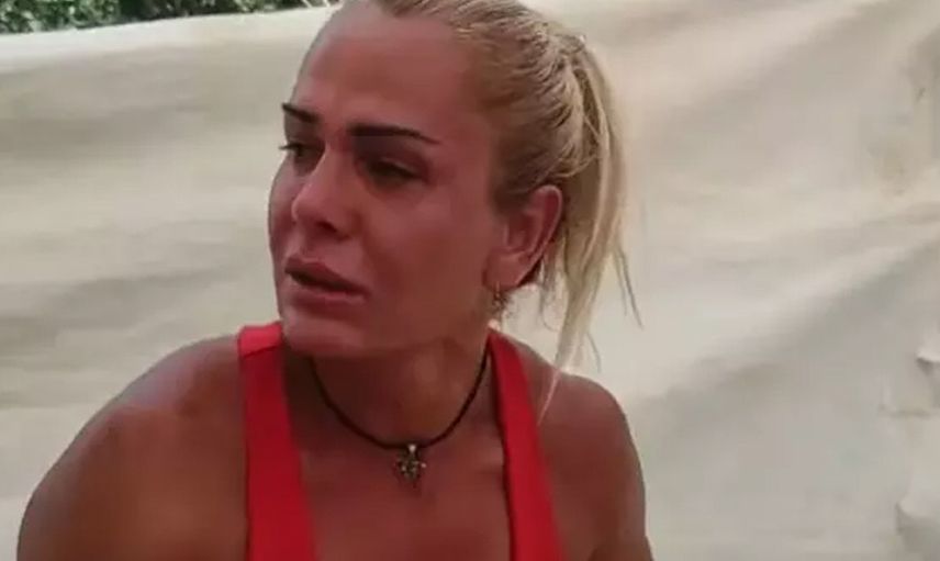 Gelen uyarıya dayanamadı! Gözyaşlarına boğuldu: Nagihan oyun alanını terk etti!