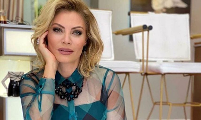 İkiz bebeklerine hamile olan 49 yaşındaki Seray Sever’den kötü haber: Dua istedi