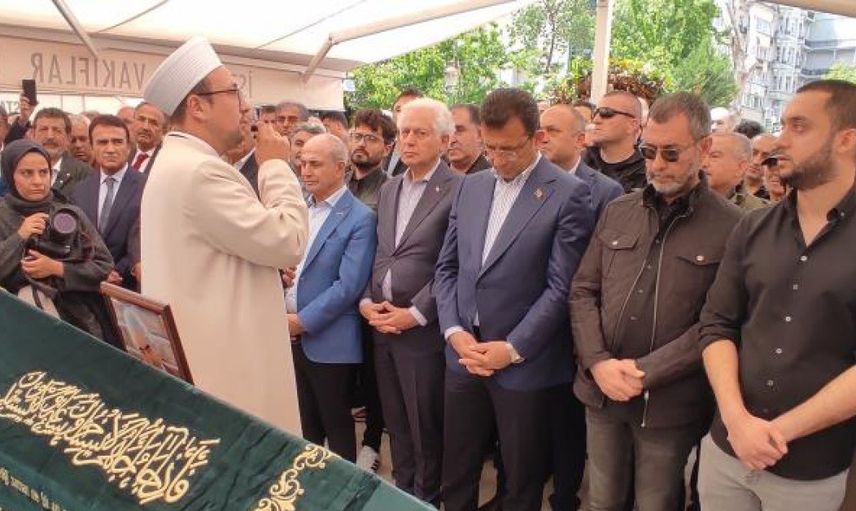 Nuri Sesigüzle'in cenaze töreninde büyük saygısızlık Mahmut Tuncer yüzsüz müsün diyerek sitem etti