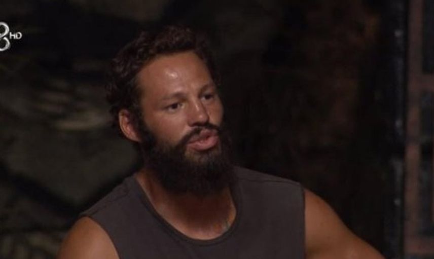 Survivor Nisa konseyde itiraf etti! Konuşurken boğazı düğümlenen başarılı yarışmacı Acun’u da gözyaşlarına boğdu