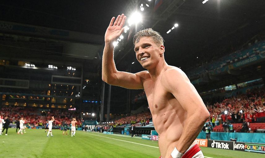 Galatasaray Devre Arasında Jens Stryger Larsen'i Transfer Etmek İstiyor!