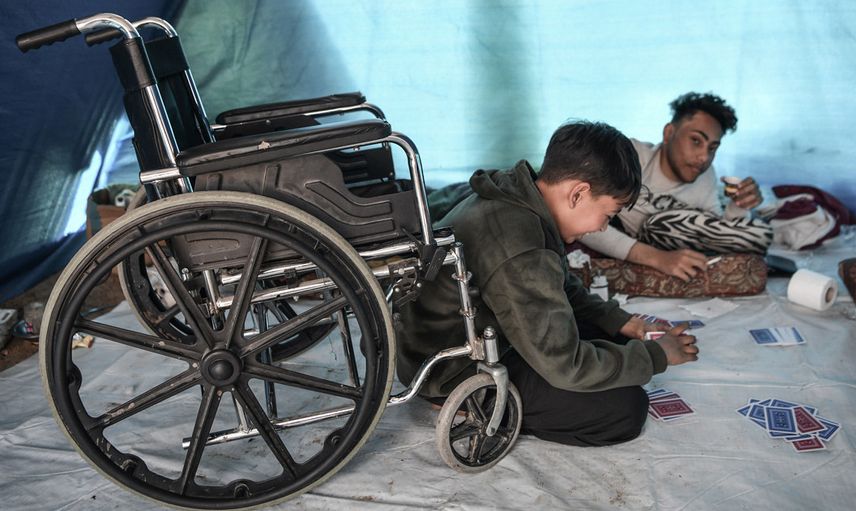 Filistinliler yine yerlerinden edildi! Bedensel engelli vatandaşların zor anları..