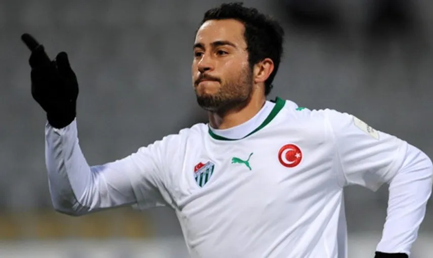 Ozan İpek Amatör Futbola Başladı