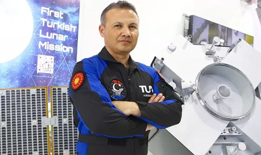 Hülya Avşar'dan ilk Türk astronot Alper Gezeravcı'ya ilginç mesaj: Ben geldim, seni bekliyorum!