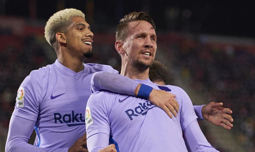 Beşiktaş ve Fenerbahçe'nin Transfer Etmek İstediği Luuk De Jong Hakkında Barcelona'dan Açıklama Geldi!