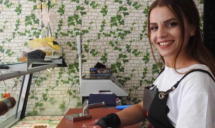 Edirne’de Çıraklık Yapan Kadın Şimdi Kendi Kasap Dükkanını Açtı