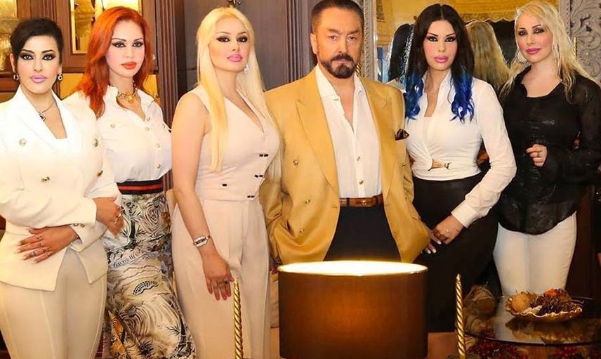 Adnan Oktar’ın son hali ve yaptıkları gündem oldu