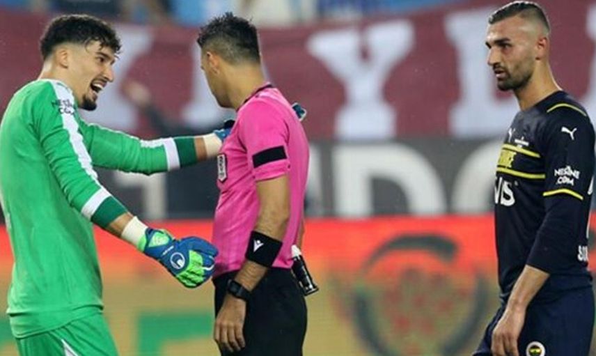 Fenerbahçe, Trabzonspor Maçındaki Hakem Kararlarına Yayını Sonlandırarak Tepki Gösterdi!